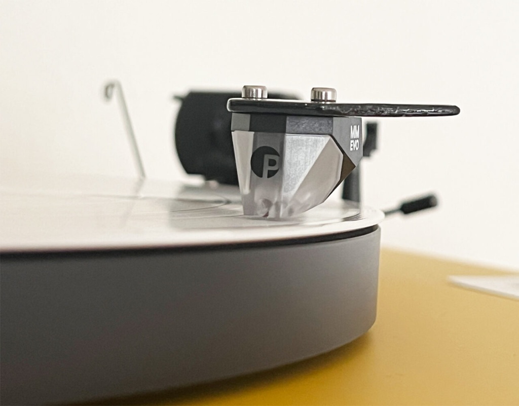 05 Pro-Ject Debut EVO 2 Audiograde.jpg