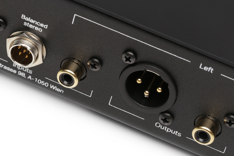 02 PJ Phono Box S3B FWD.jpg