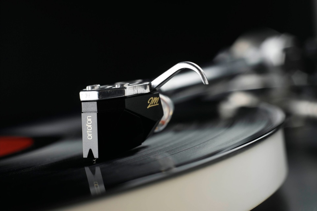 03 Ortofon 2MBronze_2M Black Analog Planet.jpg