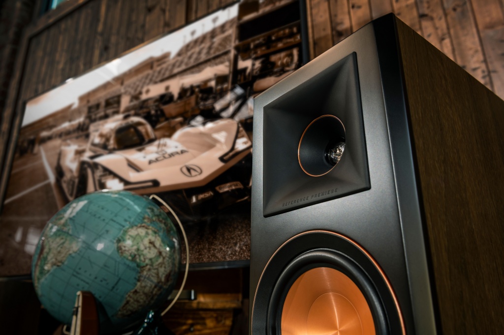 Klipsch RP-600M.jpeg