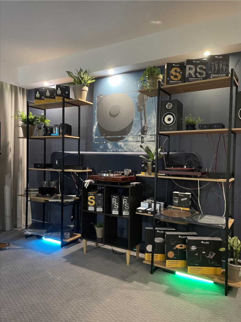 09 Overton на Hi-Fi Show SPB 2025.jpg