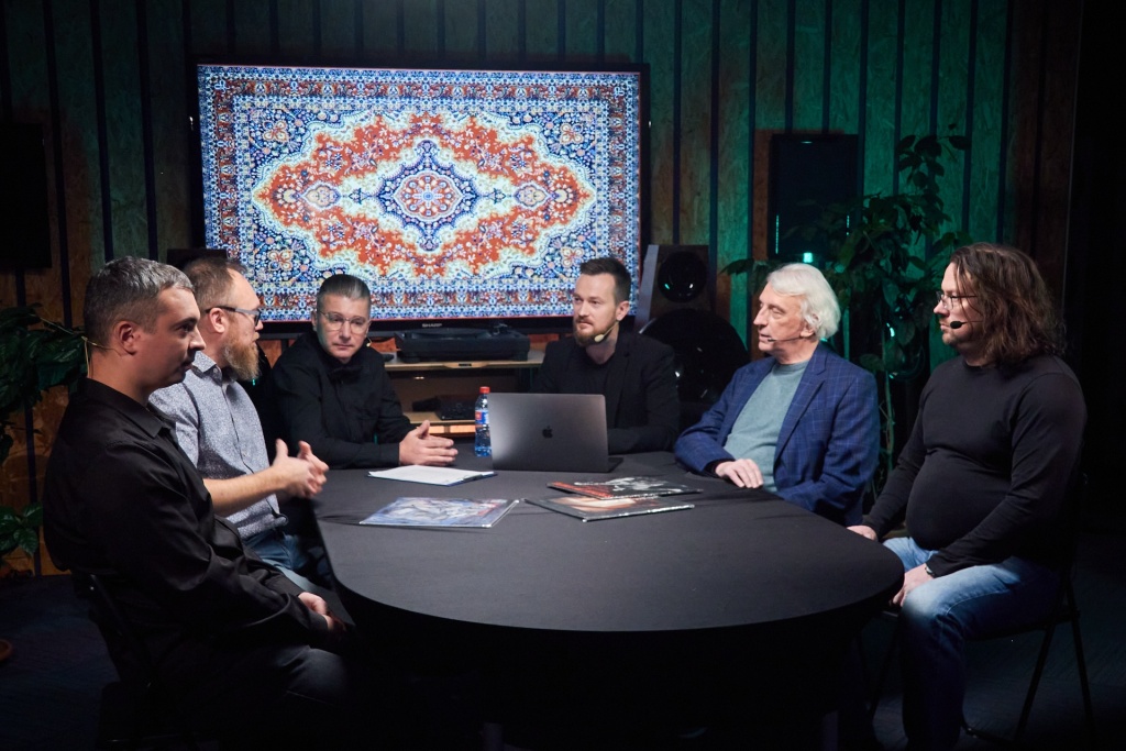 04 Vinyl Academy PRO Online 2025.jpg