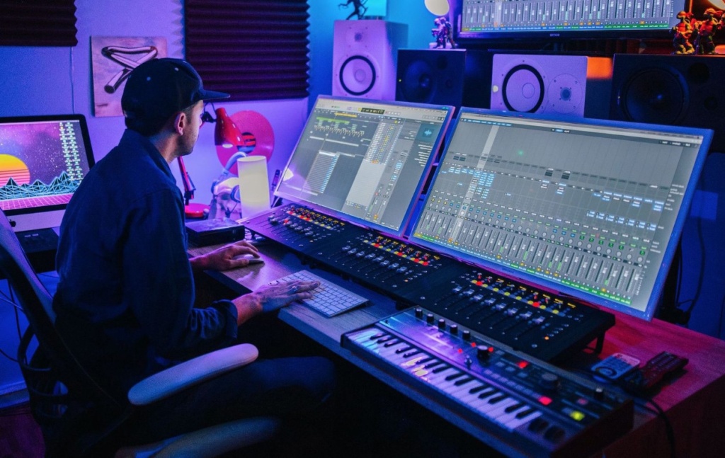 03 Современная музыка.jpg