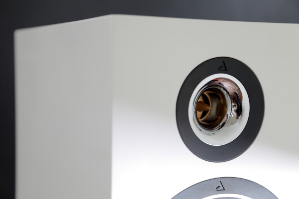 02 Triangle Antal Esprit EZ.jpg