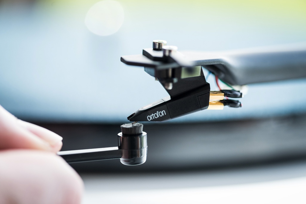 02 Новые аксессуары Pro-Ject .jpg