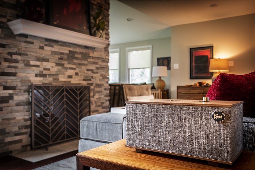 Klipsch_TheThree_GoogleAssistant_Lifestyle_39.jpg