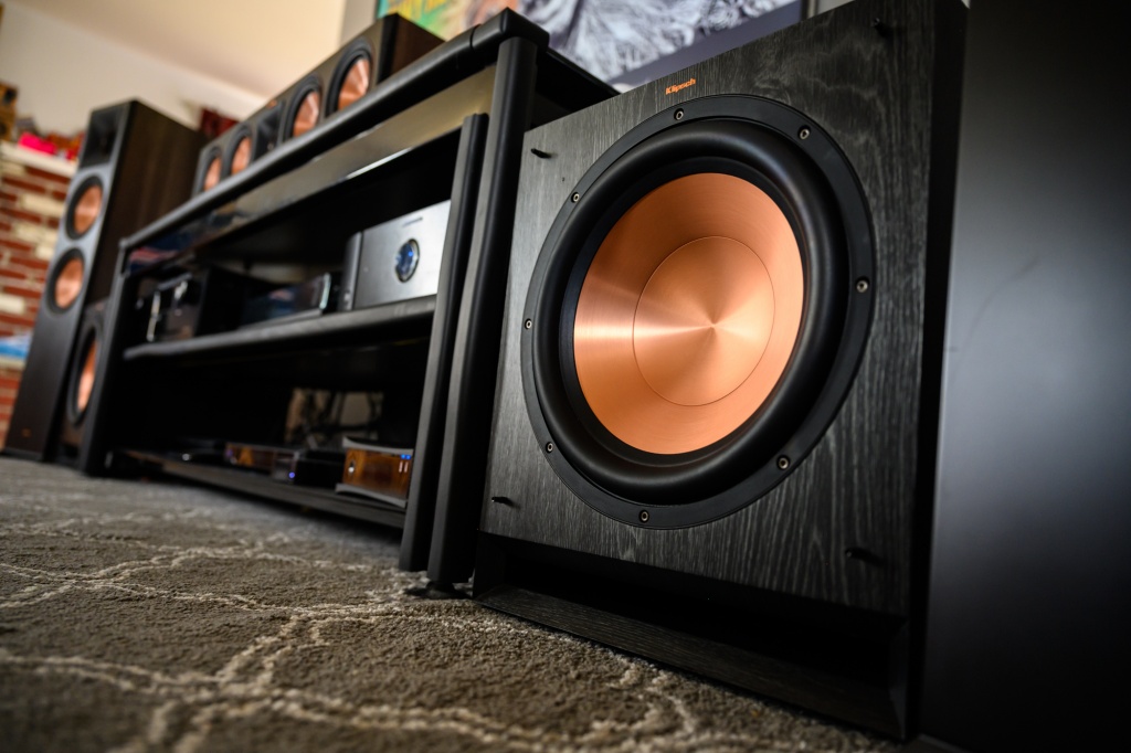 Klipsch SPL 120 Subwoofer Right side.jpg