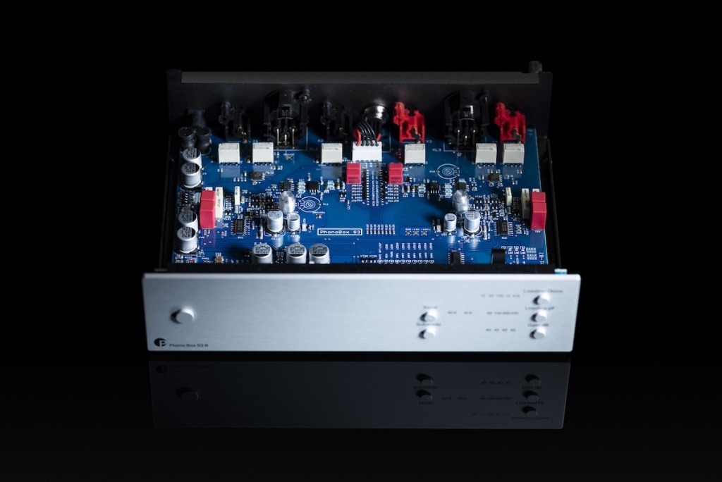 07 AV Forums Phono Box S3 B.jpg