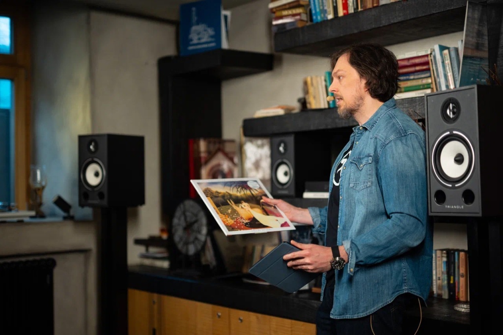 08 Vinyl Academy.jpg