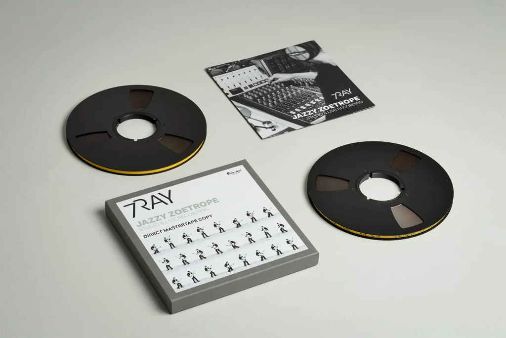 02 7RAY-JazzyZoetrope.jpg