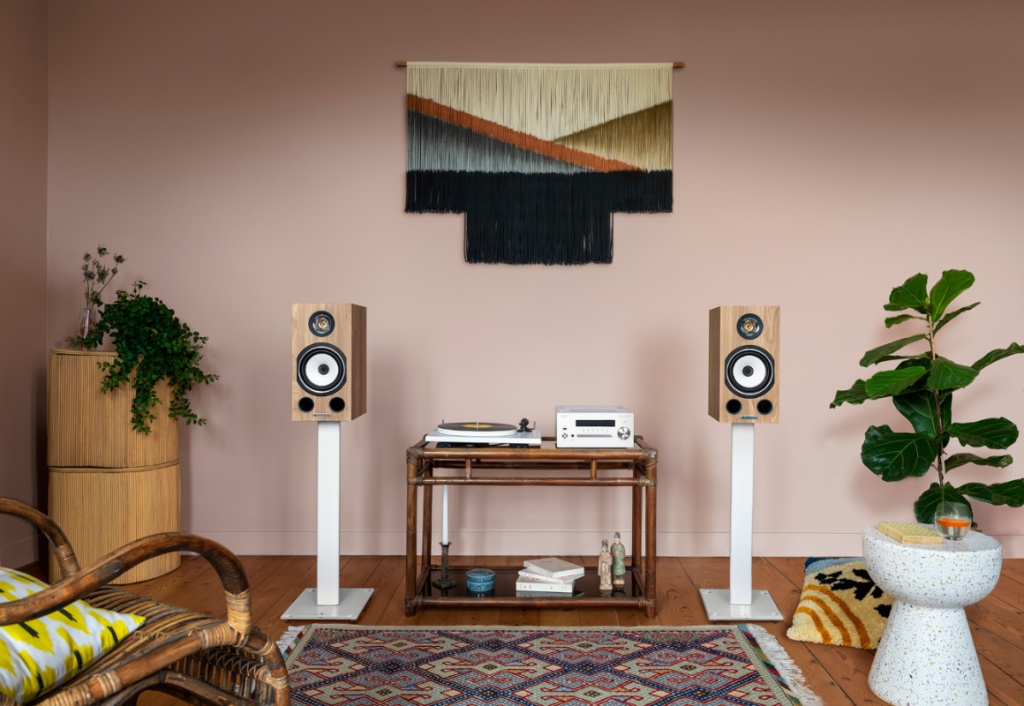 01 Новый стенд Triangle S05 (main) .jpg