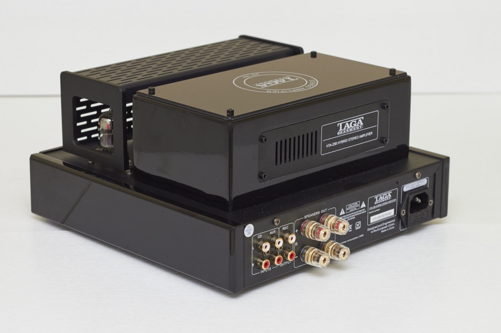 TAGA on Stereo (2).jpg