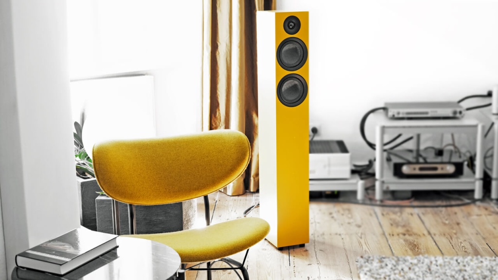 01 Pro-Ject Speaker Box 12 E Carbon Fairaudio.jpg