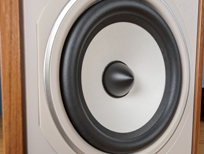 03 Triangle Borea BR02 Connect OnMag.jpg