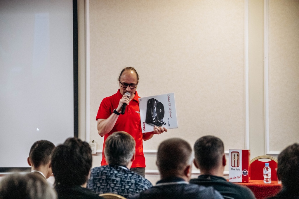 03 Vinyl Academy 2023.JPG