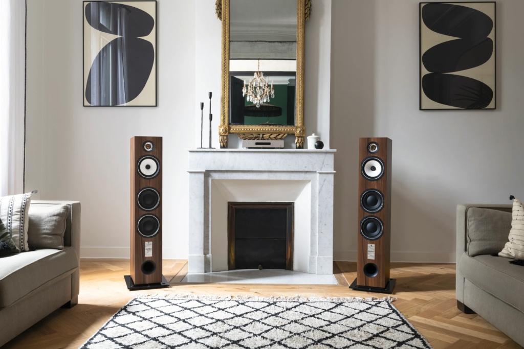 01 Triangle Esprit Antal EZ.jpg