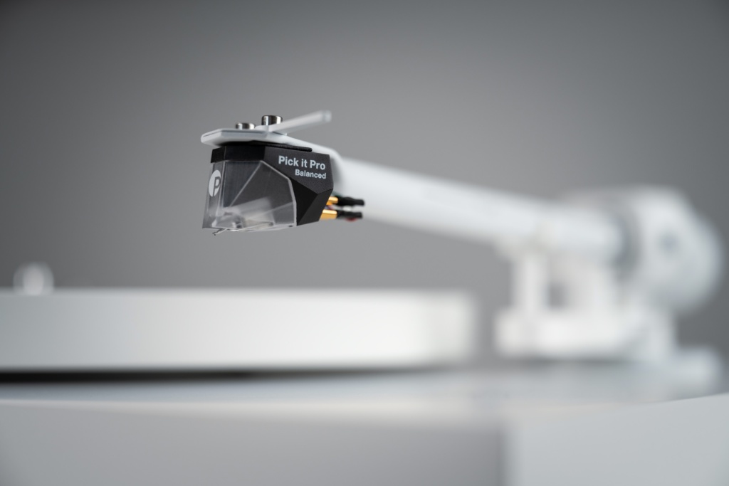 05 Pro-Ject Debut PRO B в России.jpg
